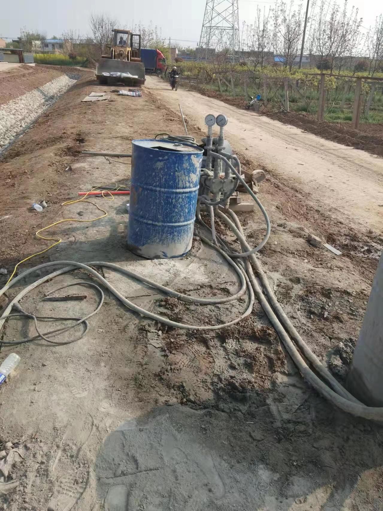 彭场镇顶管注浆